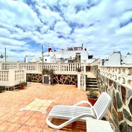 Διαμέρισμα Interiordbl Studio, Wifi, Next To The Canteras Beach *